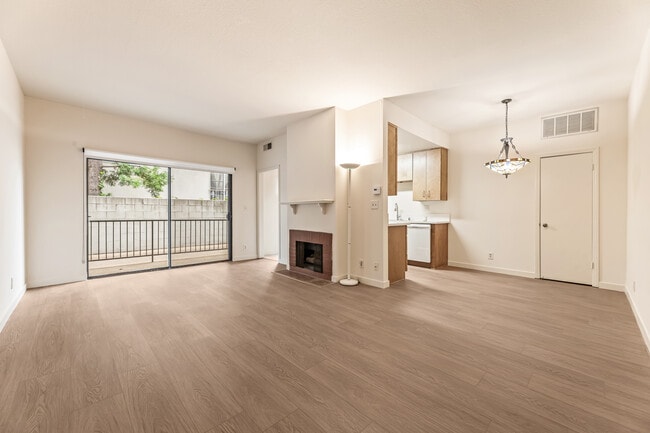 Photo - 12011 Rochester Ave Unit 2