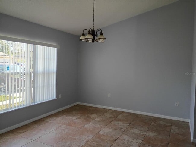 Photo - 715 Palaiseau Ct