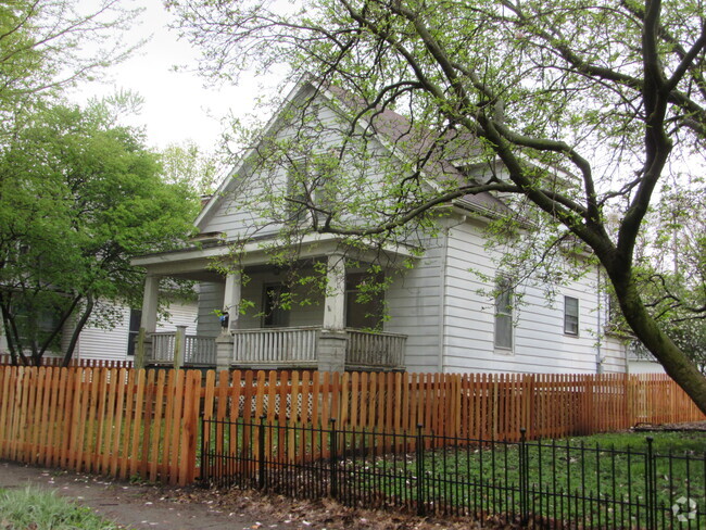 Building Photo - 403 W Vine St Rental