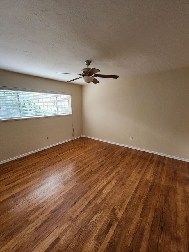 Photo - 2609 Elyssee St