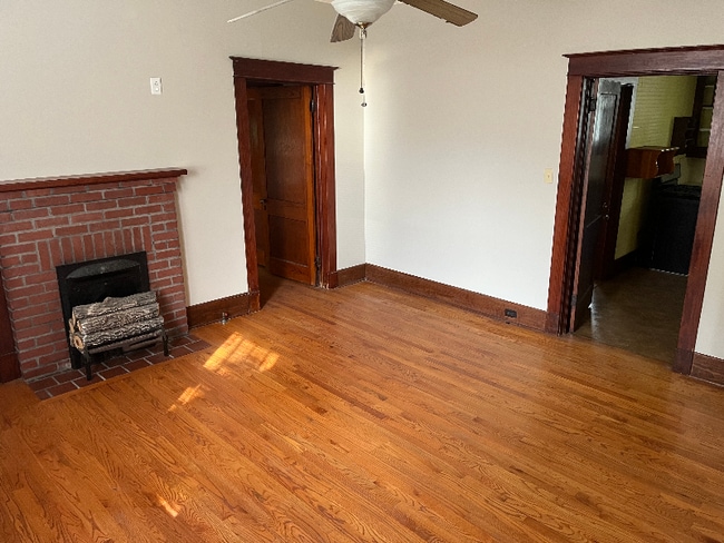 Photo - 710 W St Peter St