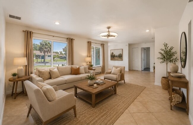 Photo - 4404 Meadow Creek Cir