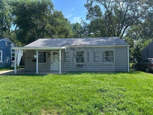 Building Photo - 2709 Highland Dr Rental