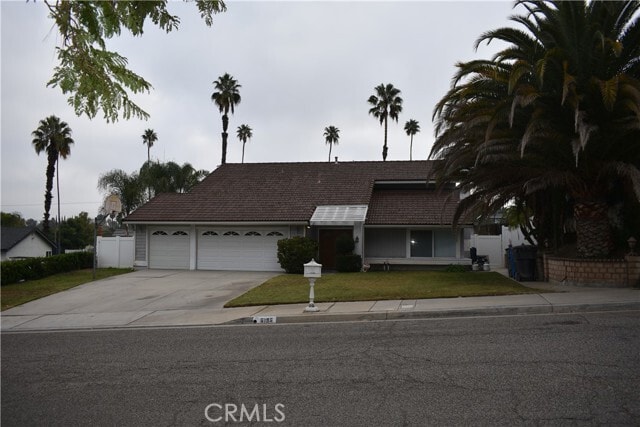 Building Photo - 6196 Bluffwood Dr Rental