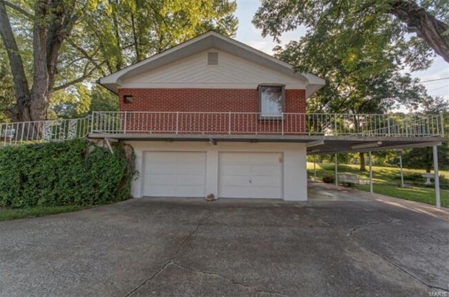 Photo - 18 Dorchester Dr
