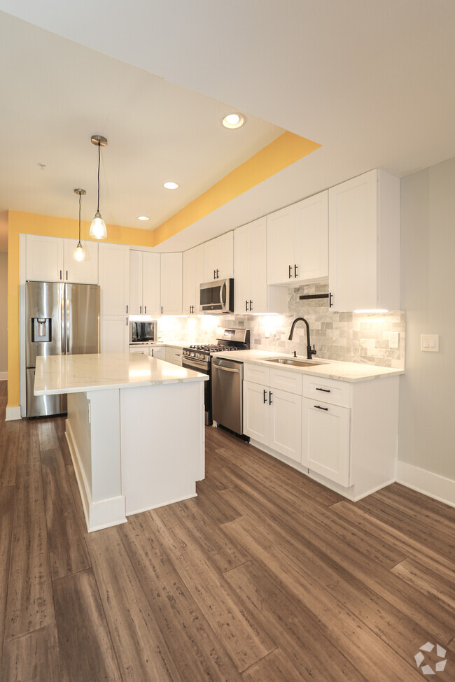 Building Photo - 1225 Raum St NE Unit #2 Rental