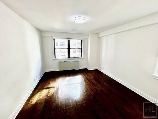 East 89th STREET