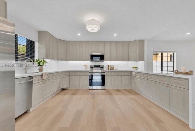 Photo - 456 SW 20th Rd