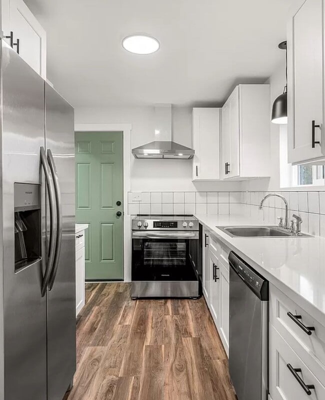 804/806 S Marion Ave