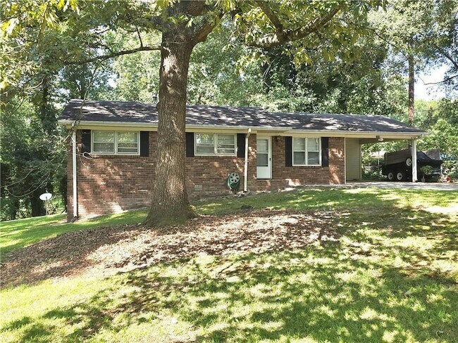 Photo - 3350 Scott Dr