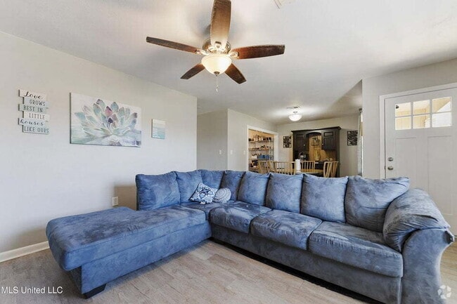 Building Photo - 4/2 in Lucedale Rental
