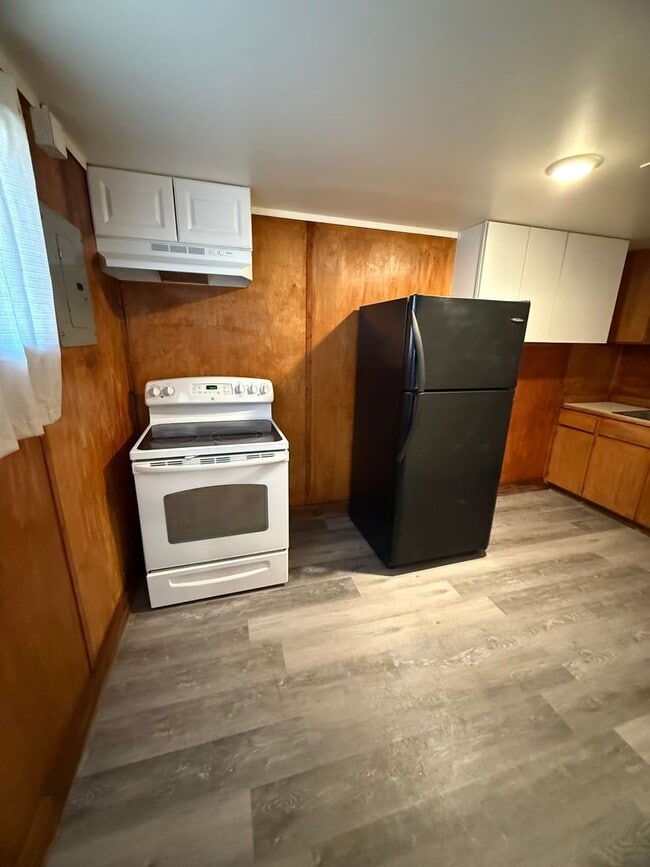 3147 Boardman Ave Unit 2