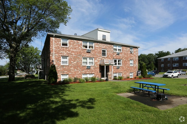 Photo - Willow Park Apartments