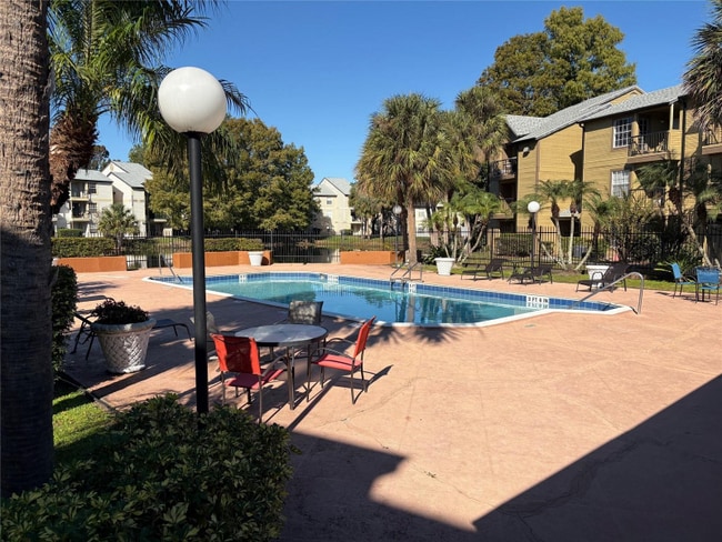 Photo - 1940 Lake Atriums Cir