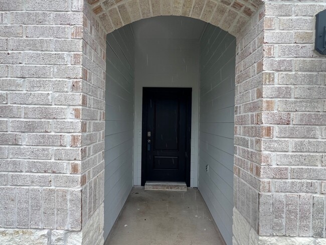 Photo - 1107 Fringed Bluestar Dr