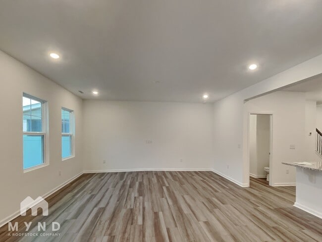 Photo - 1102 Constellation Cir