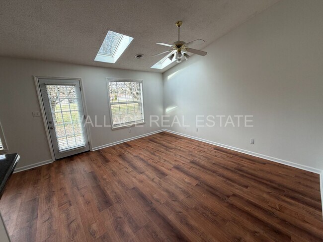 Photo - WEST KNOXVILLE WESTBROOKE CONDO OFFERS ALL ONE LEVEL LIVING