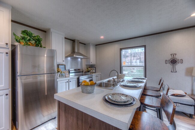 Photo - 6658 Bratton Rd