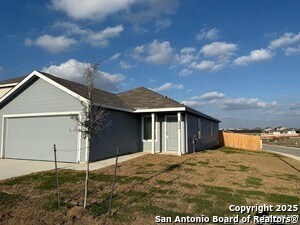 Photo - 204 Ottawa Wy