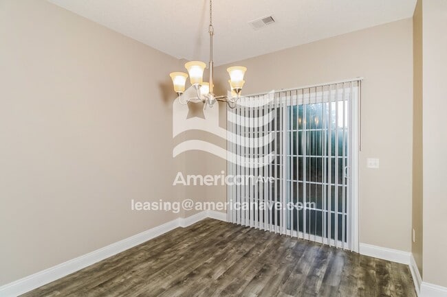 Photo - 287 Elmwood Blvd