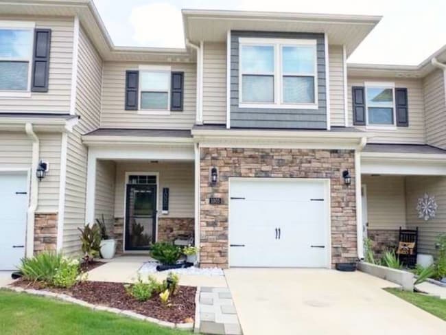 Building Photo - 1005 Longitude Dr Rental