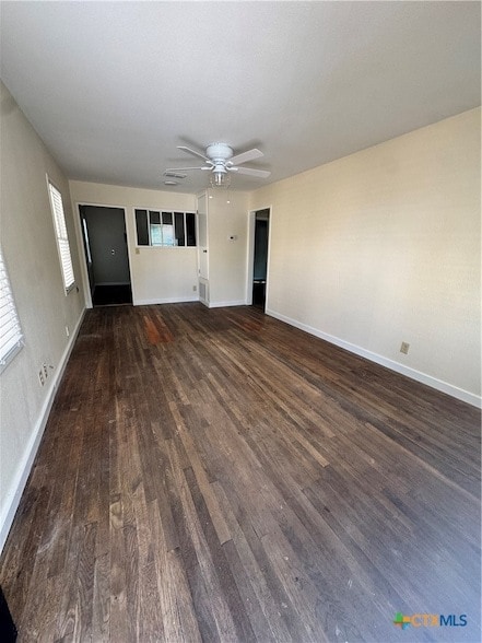 1312 E Mistletoe Ave