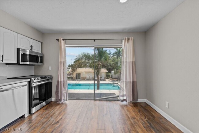 Photo - 1560 Colonial Blvd Unit 222