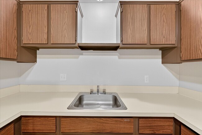 Photo - Stephan Manor