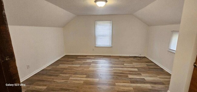 Photo - 6 E Morehead Ave