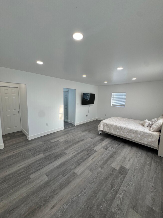 Photo - 1515 Camphor Dr