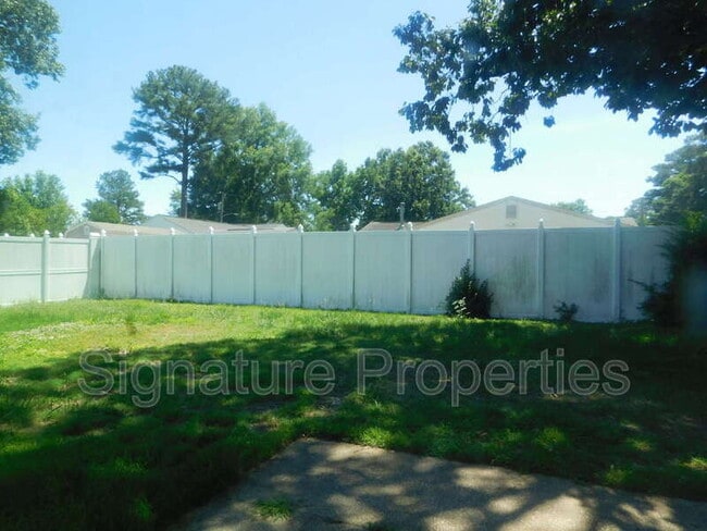 Building Photo - 3825 Annie Ln