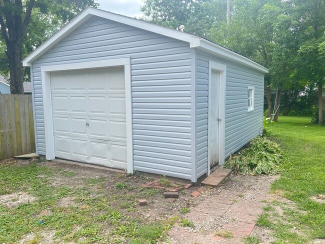 Photo - 1 Bed 1 Bath home - Available Fall 2026
