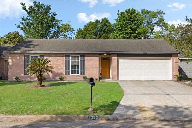 Building Photo - 8343 Carriage Creek Dr