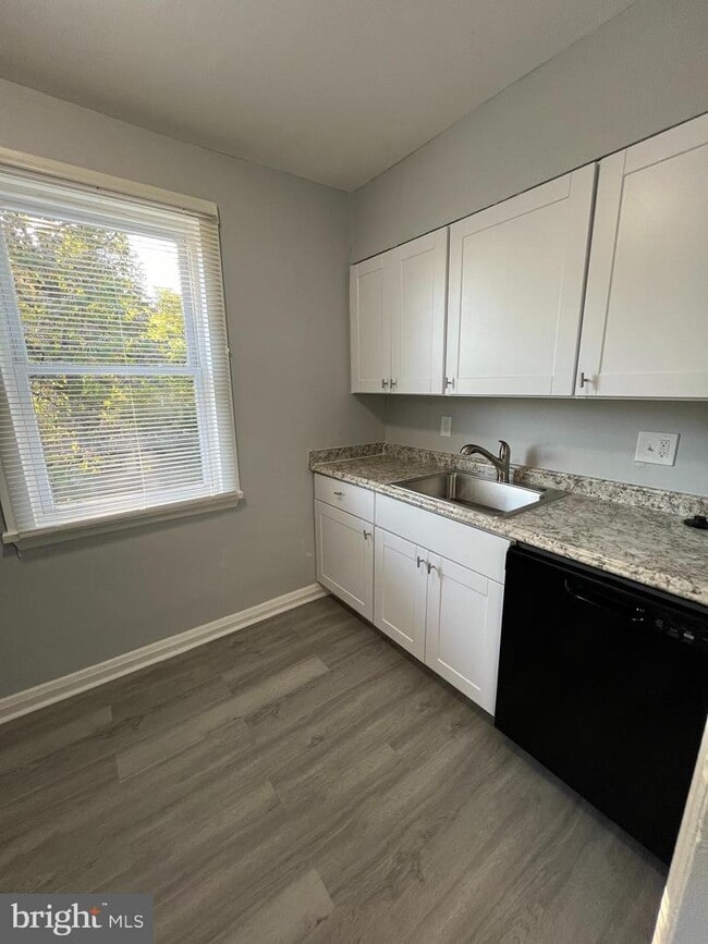 Photo - 110X Gleneagle Rd