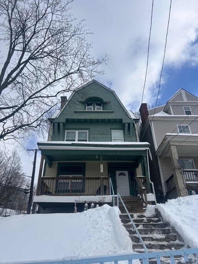 Building Photo - map2344 Unit 3