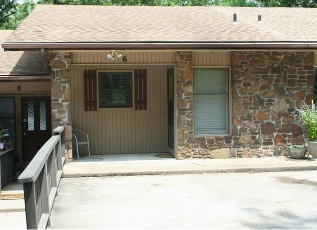 Building Photo - Cozy 2 bed 1.5 bath Home in Bella Vista