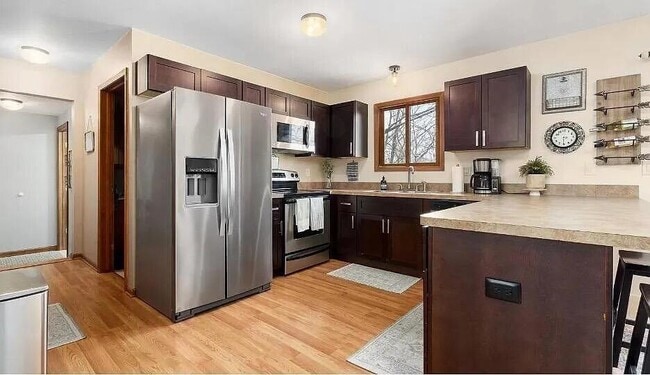 11816 Highridge Dr