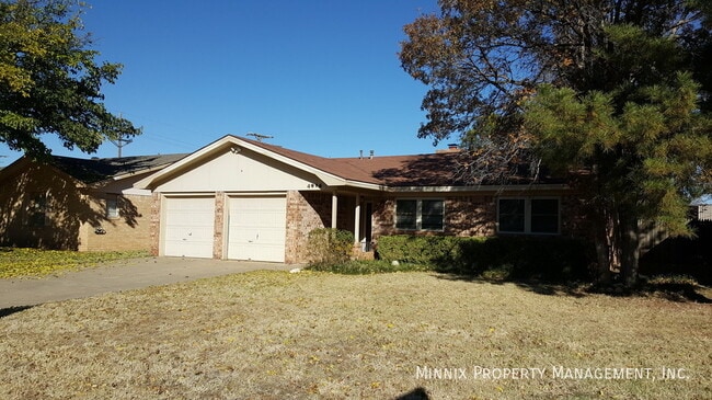 Photo - 4916 58th St