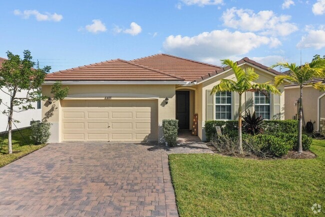 Building Photo - 4491 NW Oakleaf Ct Rental