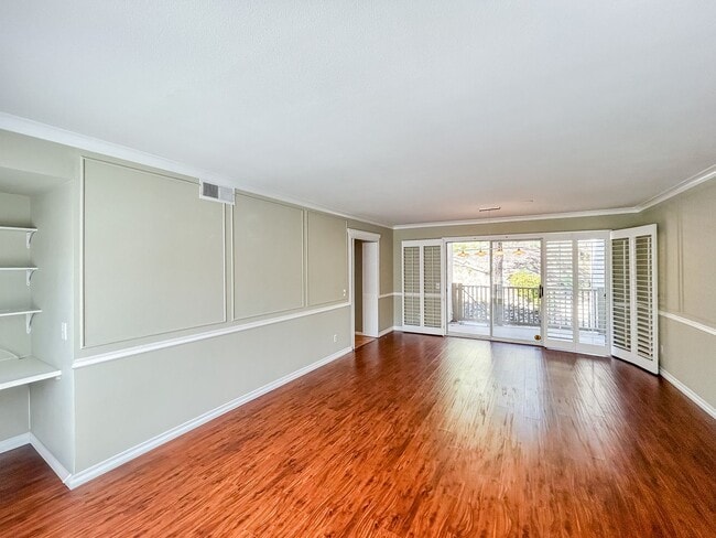 Photo - Beautiful 2BD/2.5BA Townhome W/ A/C and Attached Garage in Bay Ho!