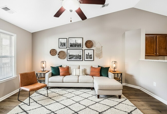 Two Bedroom Garden Floorplan - Meadow Creek Townhomes