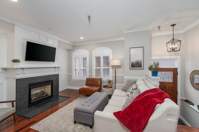 Photo - 1009 S Decker Ave