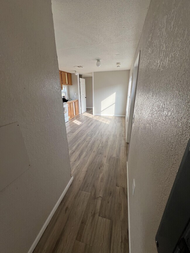 Photo - 510 33rd Ave NW