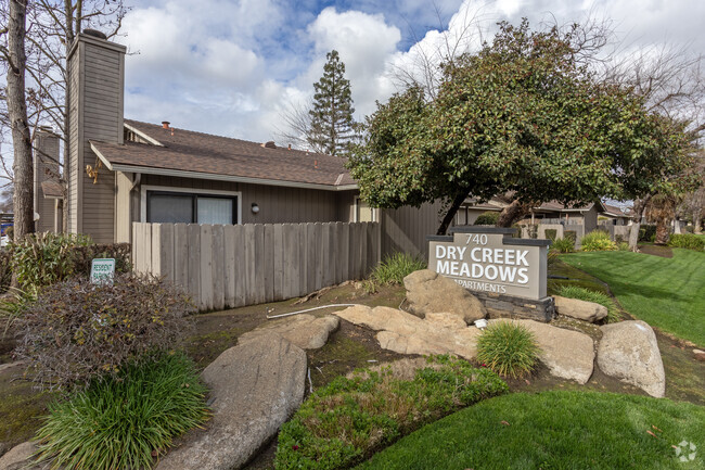 Building Photo - Dry Creek Meadows Apartments