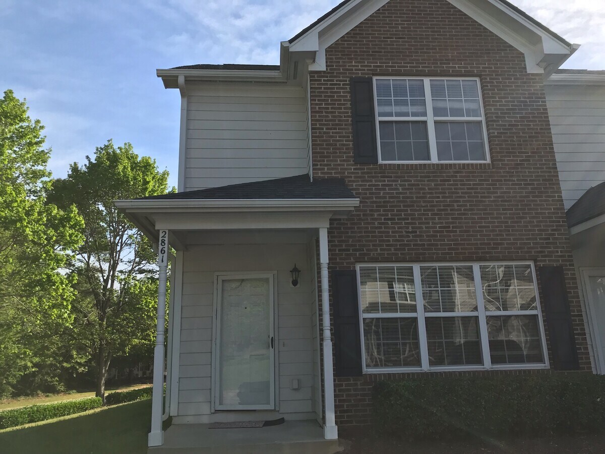 Photo - 2861 Bennington Dr House