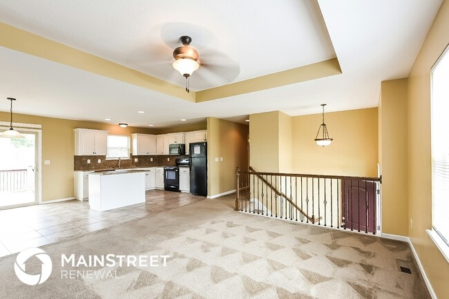 Photo - 305 Golfview Dr