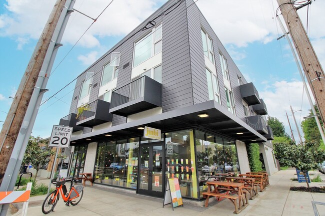 Photo - 1280 SE Nehalem St Unit 306