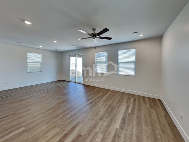 Photo - 9635 Harkes Dr