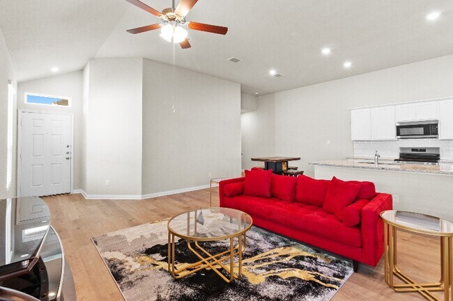 Photo - 218 Nespral Dr