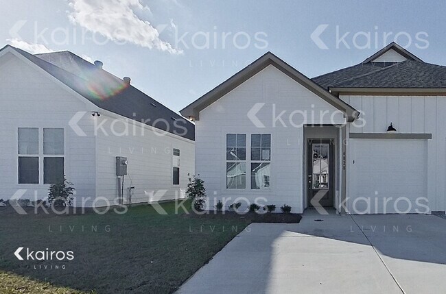 Building Photo - 4828 W Dacha Ln